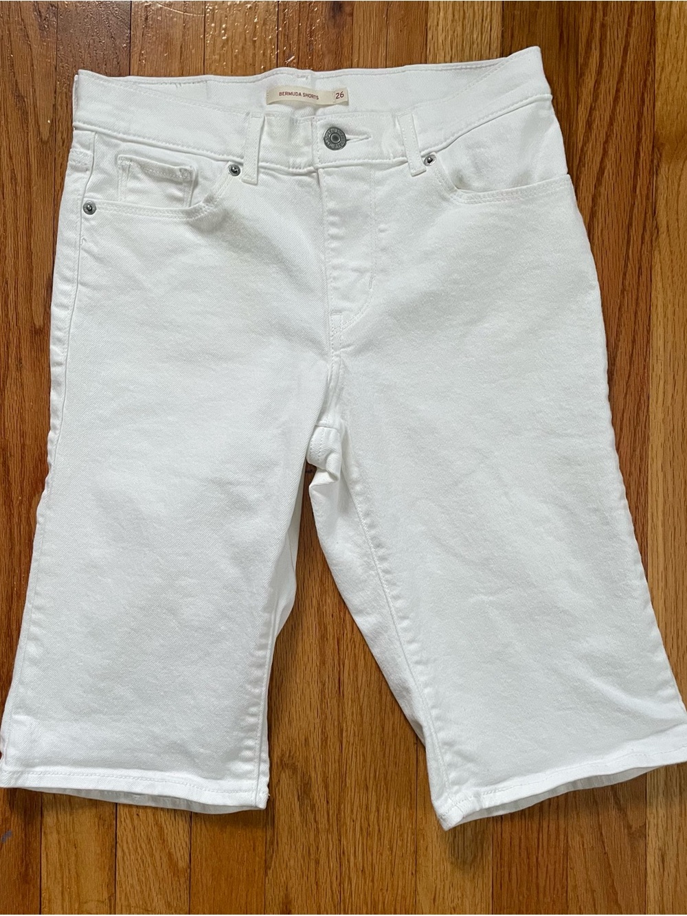 Levi's White Denim 5-Pocket Bermuda Shorts Women's Size 2 (XS)